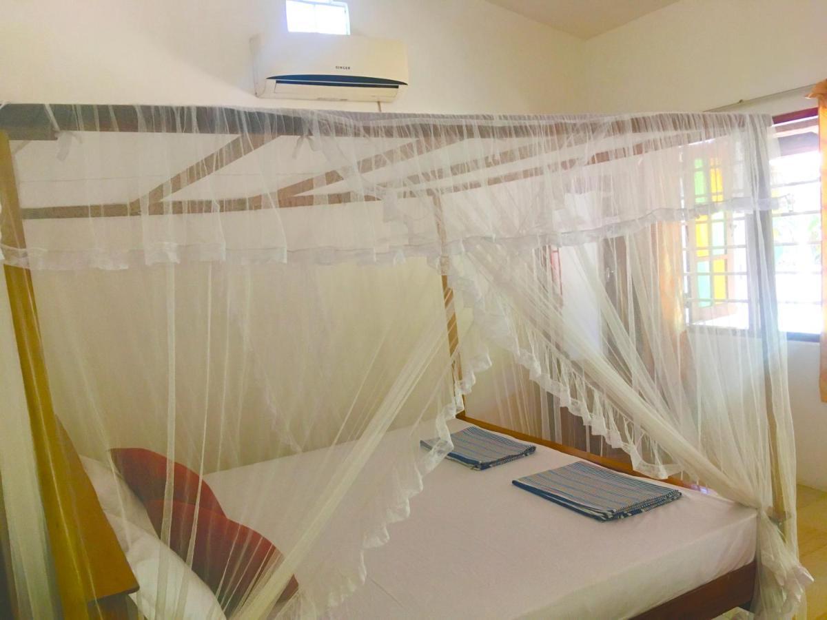 Arachchi Guest House Mirissa Exterior foto